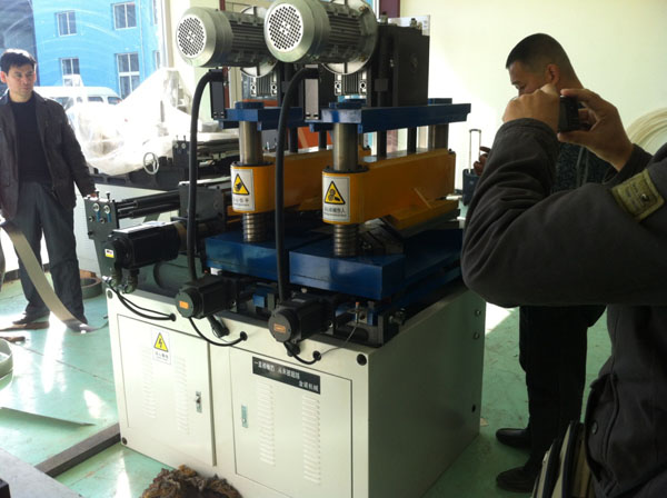 Transformer center limb cutting machine